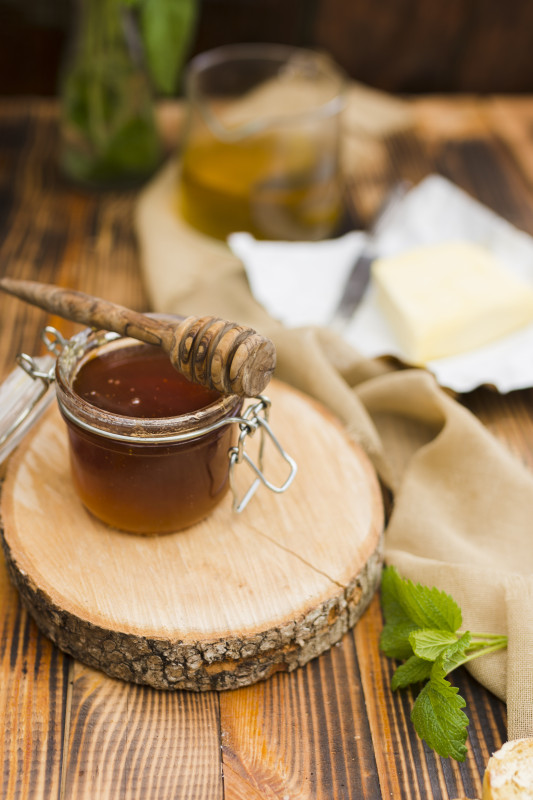 Small Bee Honey - 100% Pure, Raw & Organic